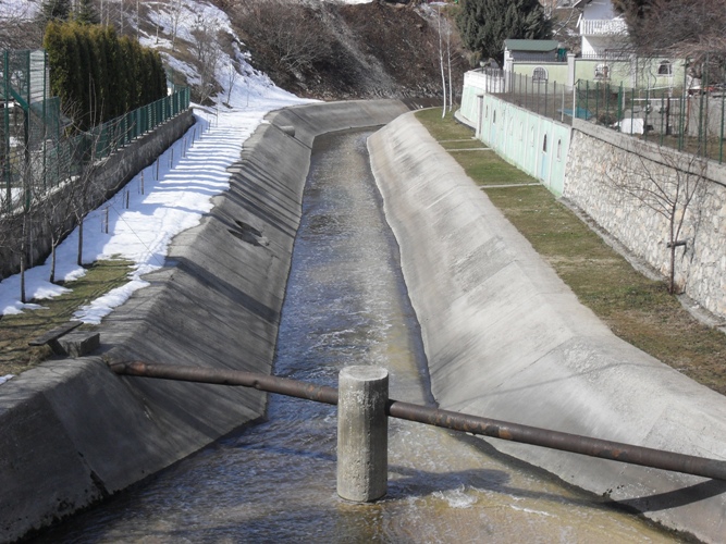 Održana panel diskusija  o eksploataciji prirodnih resursa i mineralnih sirovina 