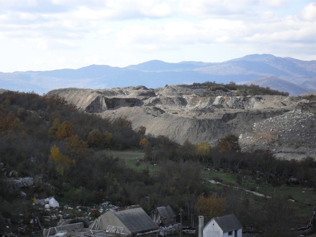 Deponija industrijskog otpada iz Željezare tzv Halda (Foto: Arhiva Ekološkog pokreta Ozon)