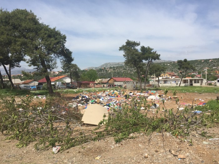 Uklonjena divlja deponija u ulici Španskih boraca na Koniku