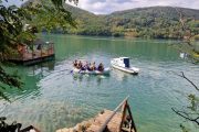 Velika eko akcija na jezeru Perućac u okviru projekta ,,Budućnost rijeka = Budućnost regiona“
